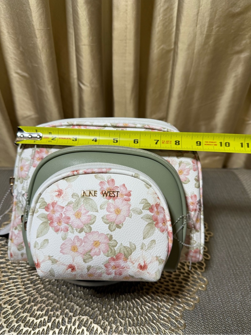 Nine West White Floral & Sage Cosmetic Trio - Picture 4 of 7